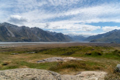 Mountains and a river around Mount Sunday (Edoras)